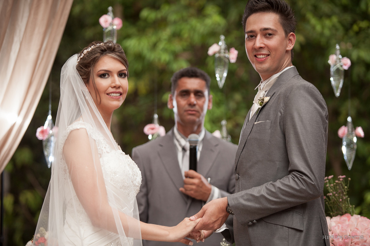 Casamento em Goiânia Lidhiane e Jefferson. E os anjos catam esse amor!