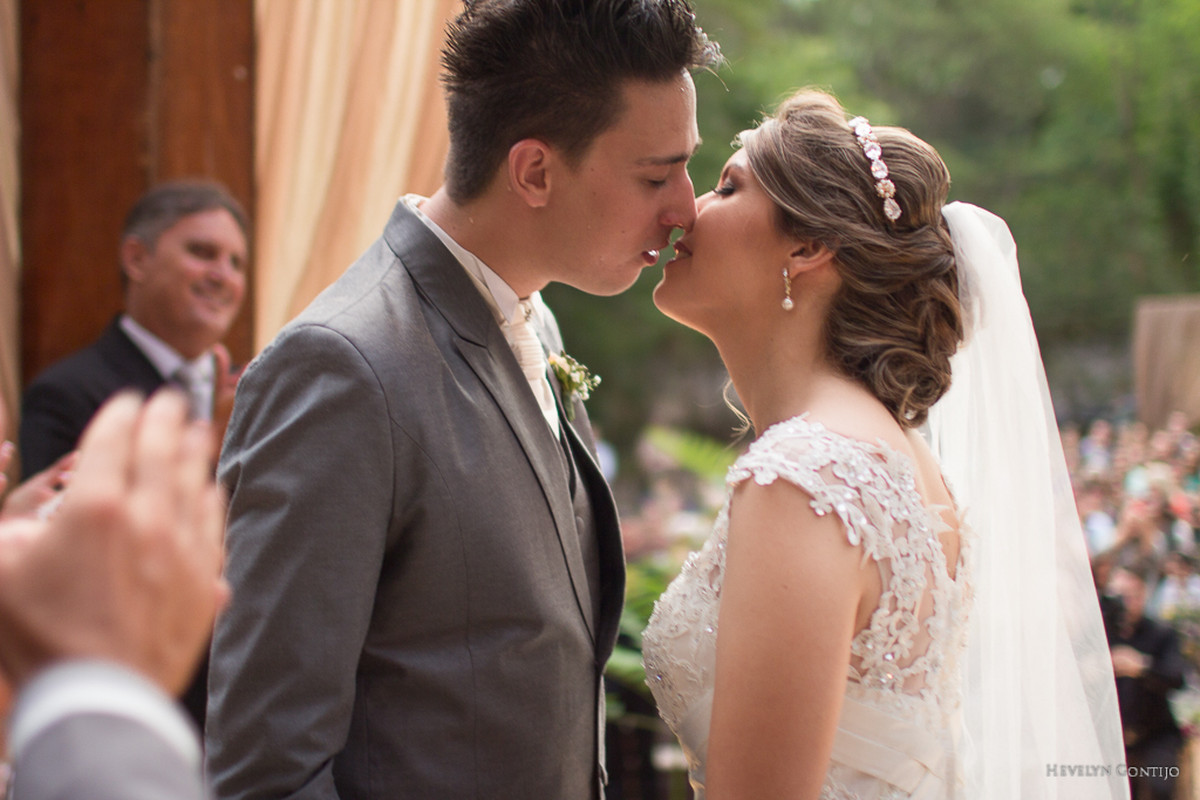 Casamento em Goiânia Lidhiane e Jefferson. E os anjos catam esse amor!