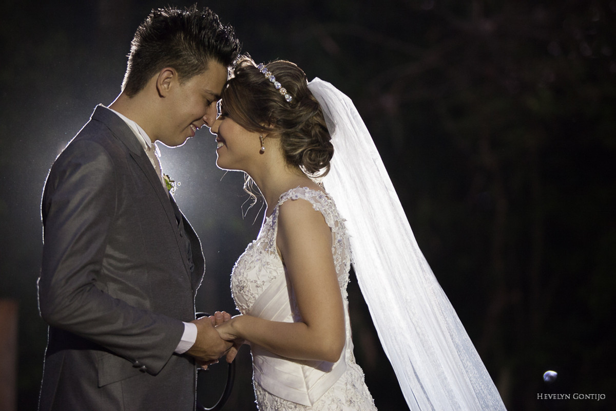 Casamento em Goiânia Lidhiane e Jefferson. E os anjos catam esse amor!