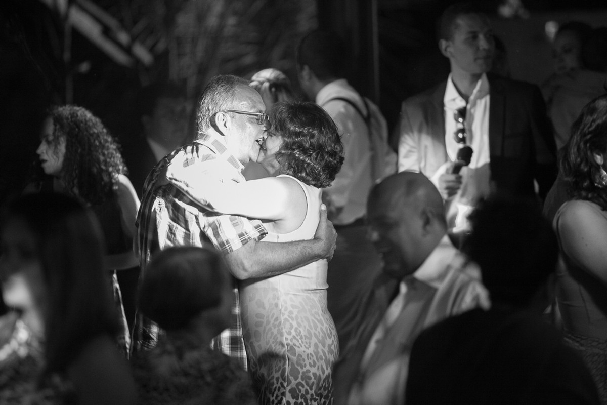 Buquê de Papel, Amor eterno – Renata e Vinícius