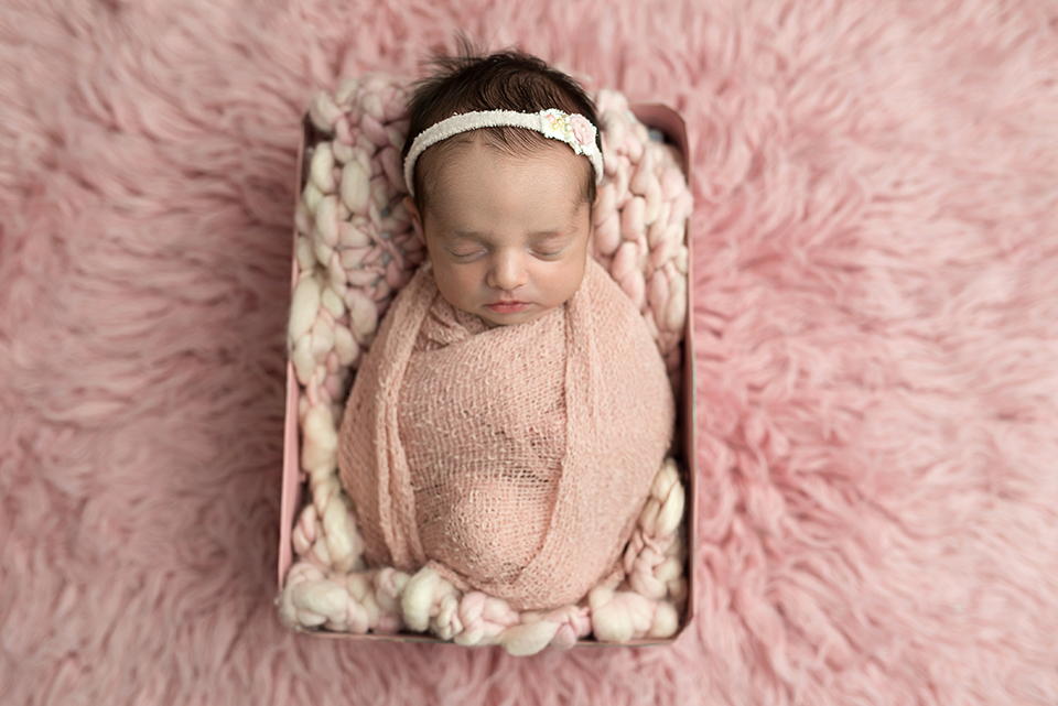 Ensaio newborn, estudio de fotografia de recem nascidos, fotografia de newborn, fotos de bebes, ensaio de recém nascidos. Estúdio especializado em Newborn, baby.
