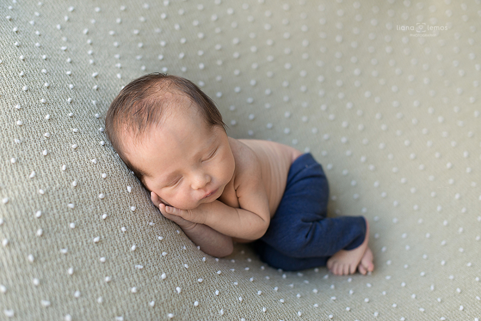 ensaio newborn; estudio de fotografia de recém nascidos; fotografia newborn; fotos de bebes; ensaio de recém nascidos; estúdio especializado em newborn no rio de janeiro; baby; bebes; fotografa newborn no rio de janeiro