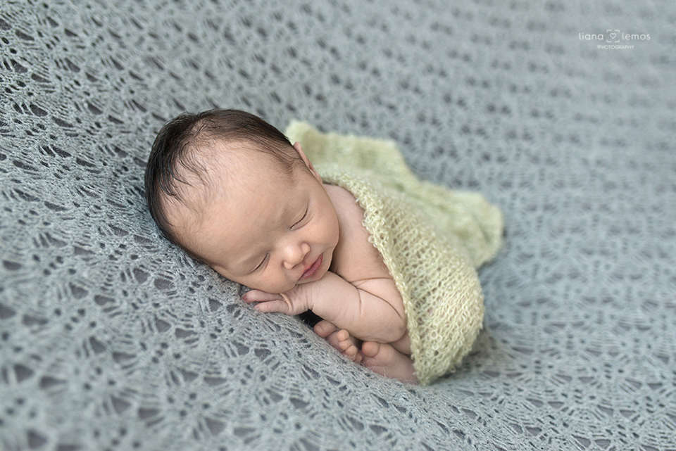 ensaio newborn; estudio de fotografia de recém nascidos; fotografia newborn; fotos de bebes; ensaio de recém nascidos; estúdio especializado em newborn no rio de janeiro; baby; bebes; fotografa newborn no rio de janeiro