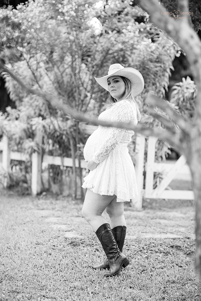 Ensaio de gestante no rio de janeiro; fotografia de gestante; fotografa de gestante no rio de janeiro; ensaio de gestante lifestyle; ensaio de gestante externo; estúdio fotográfico rio de janeiro; book de gestante