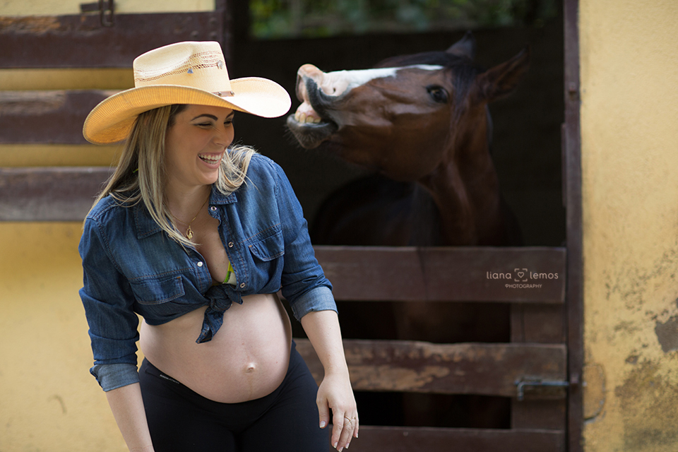 Ensaio de gestante no rio de janeiro; fotografia de gestante; fotografa de gestante no rio de janeiro; ensaio de gestante lifestyle; ensaio de gestante externo; estúdio fotográfico rio de janeiro; book de gestante