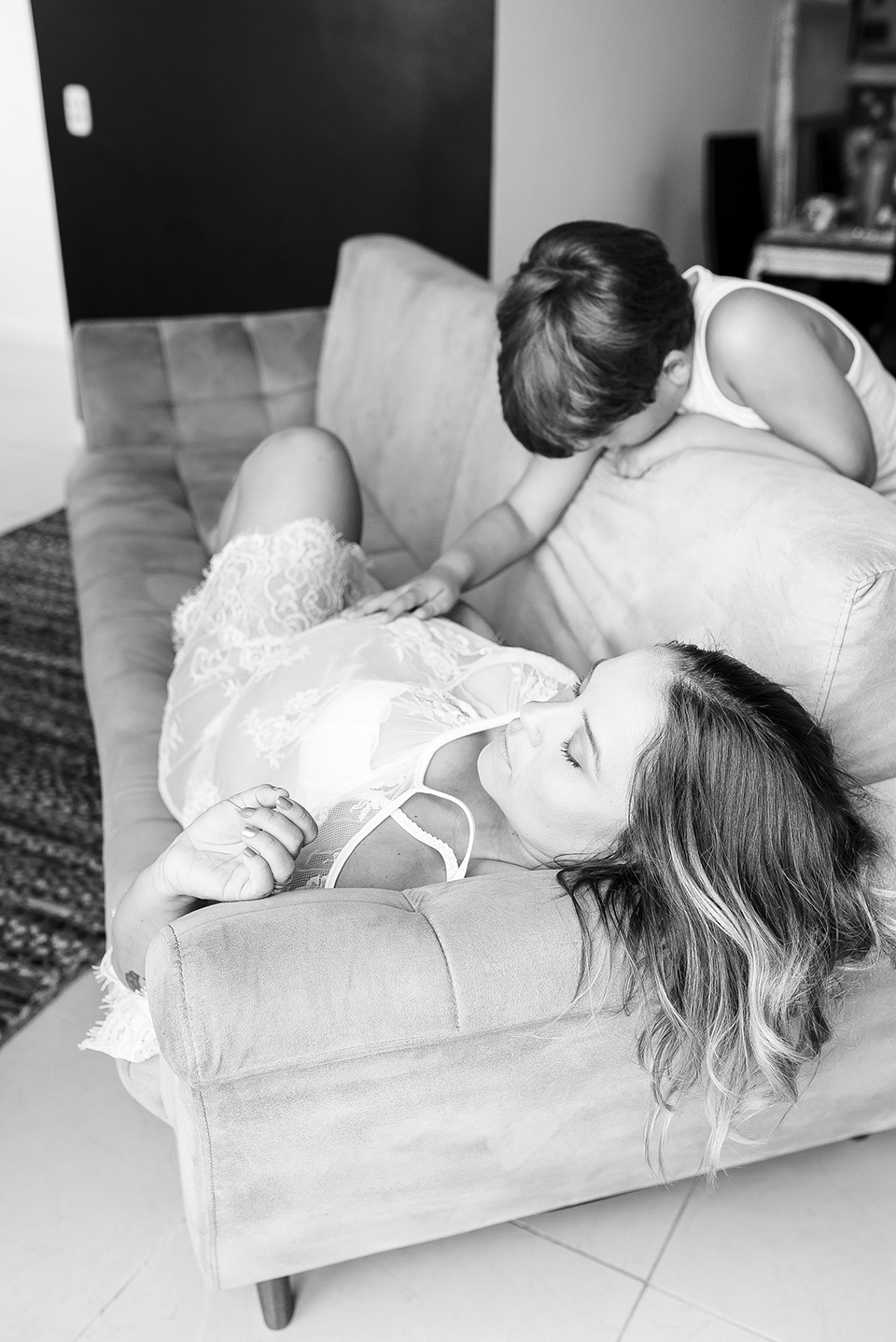 Ensaio-de-gestante-no-rio-de-janeiro; fotografia-de-gestante; fotografa-de-gestante-no-rio-de-janeiro; ensaio-de-gestante-lifestyle; ensaio-de-gestante-externo; estúdio-fotográfico-rio-de-janeiro; book-de-gestante, ensaio-de-gestante-intimista