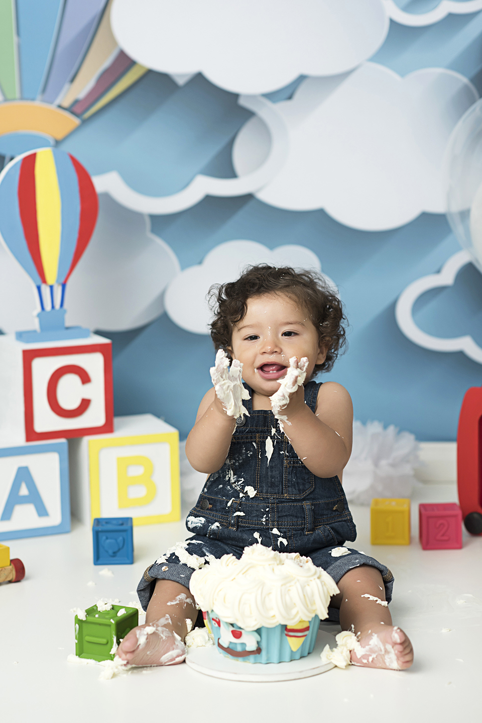 Ensaio-infantil; fotografia-de-acompanhamento; acompanhamento-de-bebes; fotografia-infantil; estúdio-especializado-em-fotografia-infantil; fotografa-infantil; bebes-lindos; ensaio-com-bebês; 
fotografia-de-crianças; cake-smash; smash-the-cake; liana-lemos