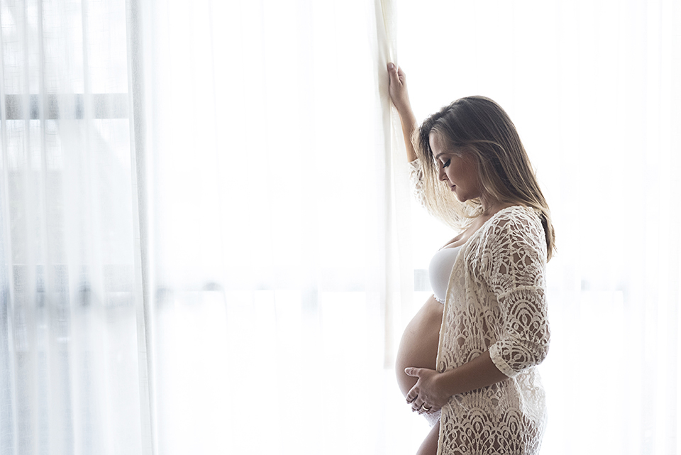 Ensaio-de-gestante-no-rio-de-janeiro; fotografia-de-gestante; fotografa-de-gestante-no-rio-de-janeiro; ensaio-de-gestante-lifestyle; ensaio-de-gestante-externo; estúdio-fotográfico-rio-de-janeiro; book-de-gestante, ensaio-de-gestante