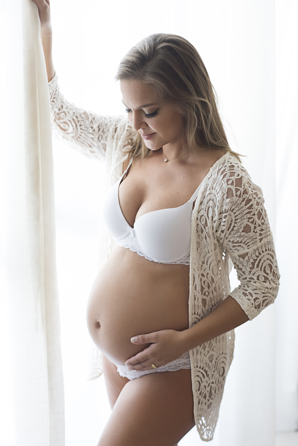 Ensaio-de-gestante-no-rio-de-janeiro; fotografia-de-gestante; fotografa-de-gestante-no-rio-de-janeiro; ensaio-de-gestante-lifestyle; ensaio-de-gestante-externo; estúdio-fotográfico-rio-de-janeiro; book-de-gestante, ensaio-de-gestante