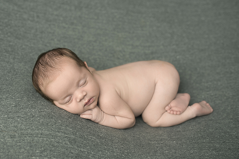 ensaio newborn; estudio de fotografia de recém nascidos; fotografia newborn; fotos de bebes; ensaio de recém nascidos; estúdio especializado em newborn no rio de janeiro; baby; bebes; fotografa newborn no rio de janeiro