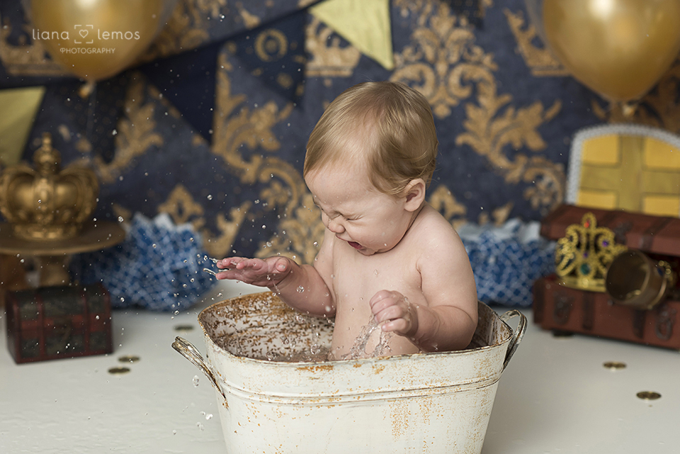 Ensaio-infantil; fotografia-de-acompanhamento; acompanhamento-de-bebes; fotografia-infantil; estúdio-especializado-em-fotografia-infantil; fotografa-infantil; bebes-lindos; ensaio-com-bebês; 
fotografia-de-crianças; cake-smash; smash-the-cake; liana-lemos