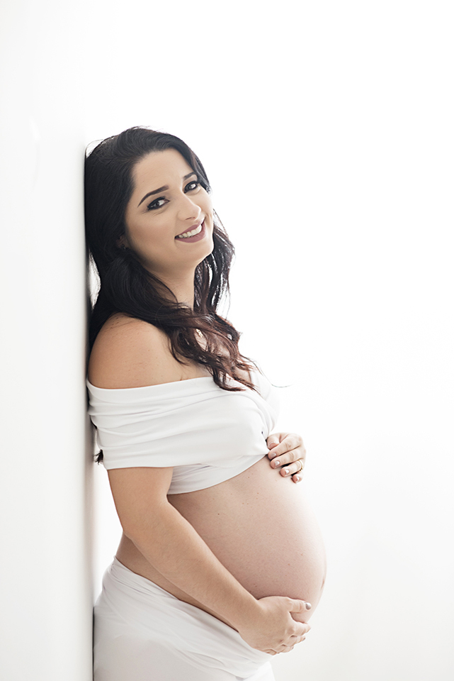 Ensaio-de-gestante-no-rio-de-janeiro; fotografia-de-gestante; fotografa-de-gestante-no-rio-de-janeiro; ensaio-de-gestante-lifestyle; ensaio-de-gestante-externo; estúdio-fotográfico-rio-de-janeiro; book-de-gestante, ensaio-de-gestante-intimista; ensaio-de-