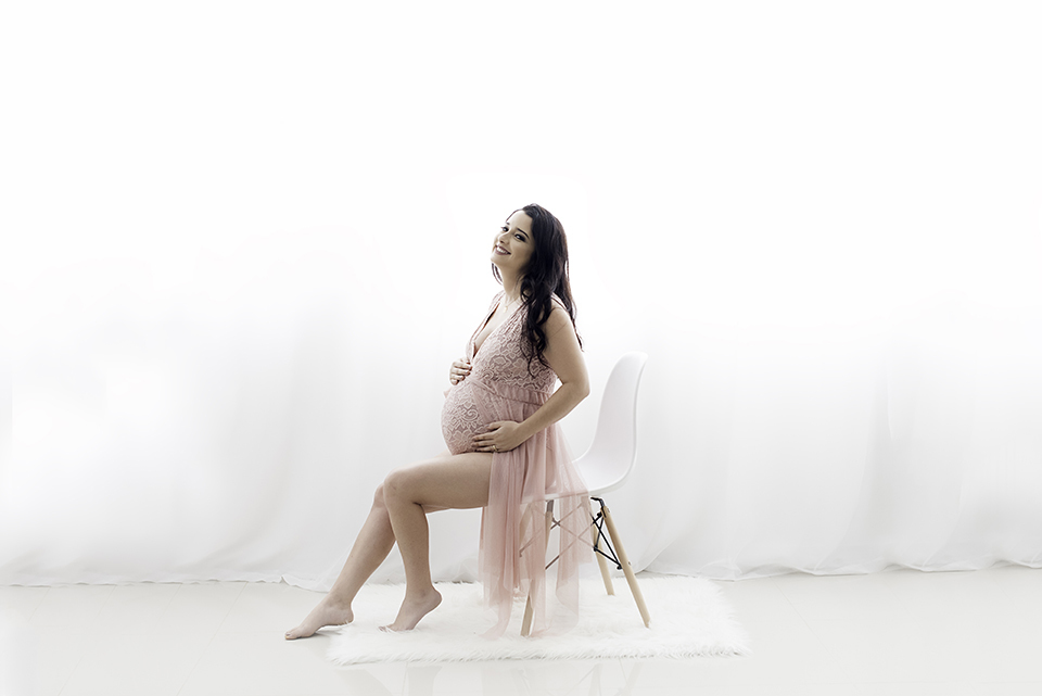 Ensaio-de-gestante-no-rio-de-janeiro; fotografia-de-gestante; fotografa-de-gestante-no-rio-de-janeiro; ensaio-de-gestante-lifestyle; ensaio-de-gestante-externo; estúdio-fotográfico-rio-de-janeiro; book-de-gestante, ensaio-de-gestante-intimista; ensaio-de-