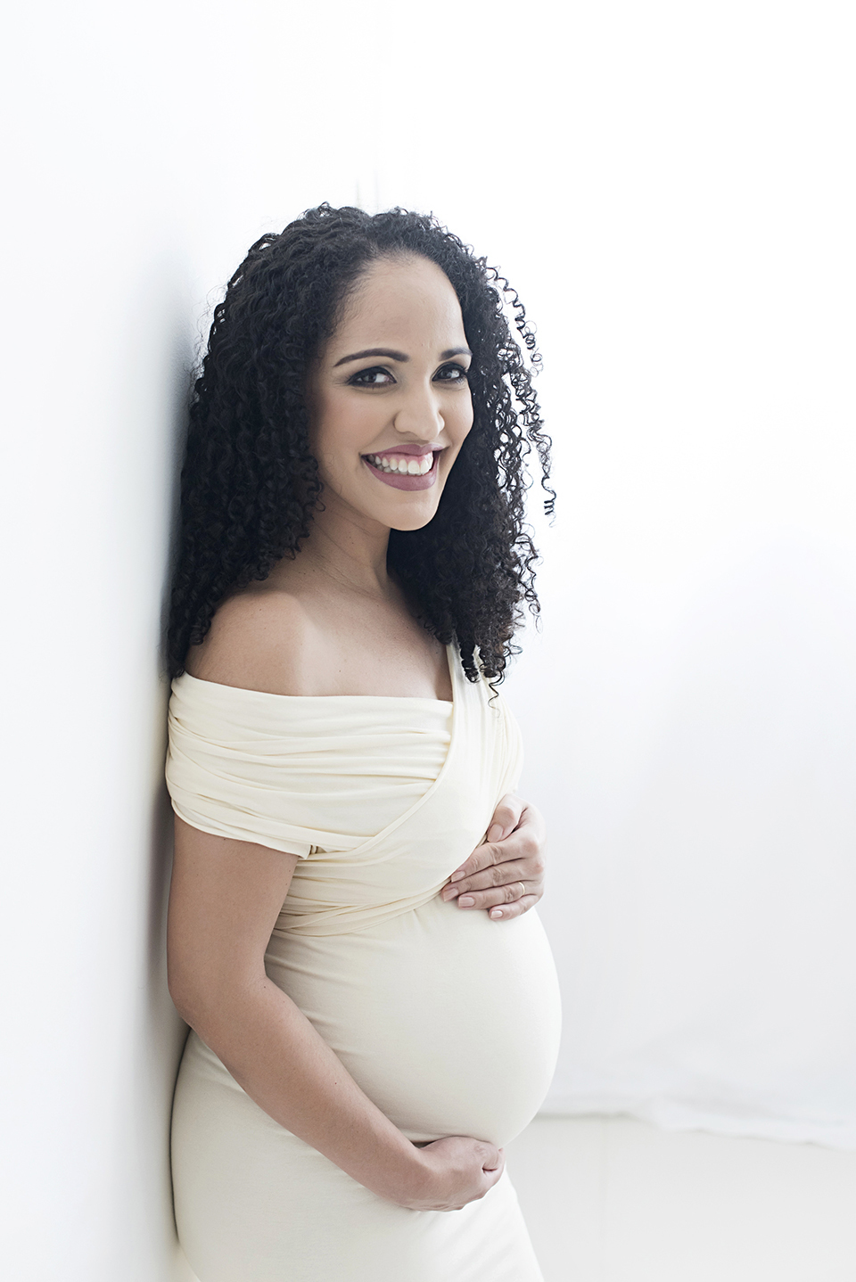 Ensaio-de-gestante-no-rio-de-janeiro; fotografia-de-gestante; fotografa-de-gestante-no-rio-de-janeiro; ensaio-de-gestante-lifestyle; ensaio-de-gestante-externo; estúdio-fotográfico-rio-de-janeiro; book-de-gestante, ensaio-de-gestante-intimista; ensaio-de-