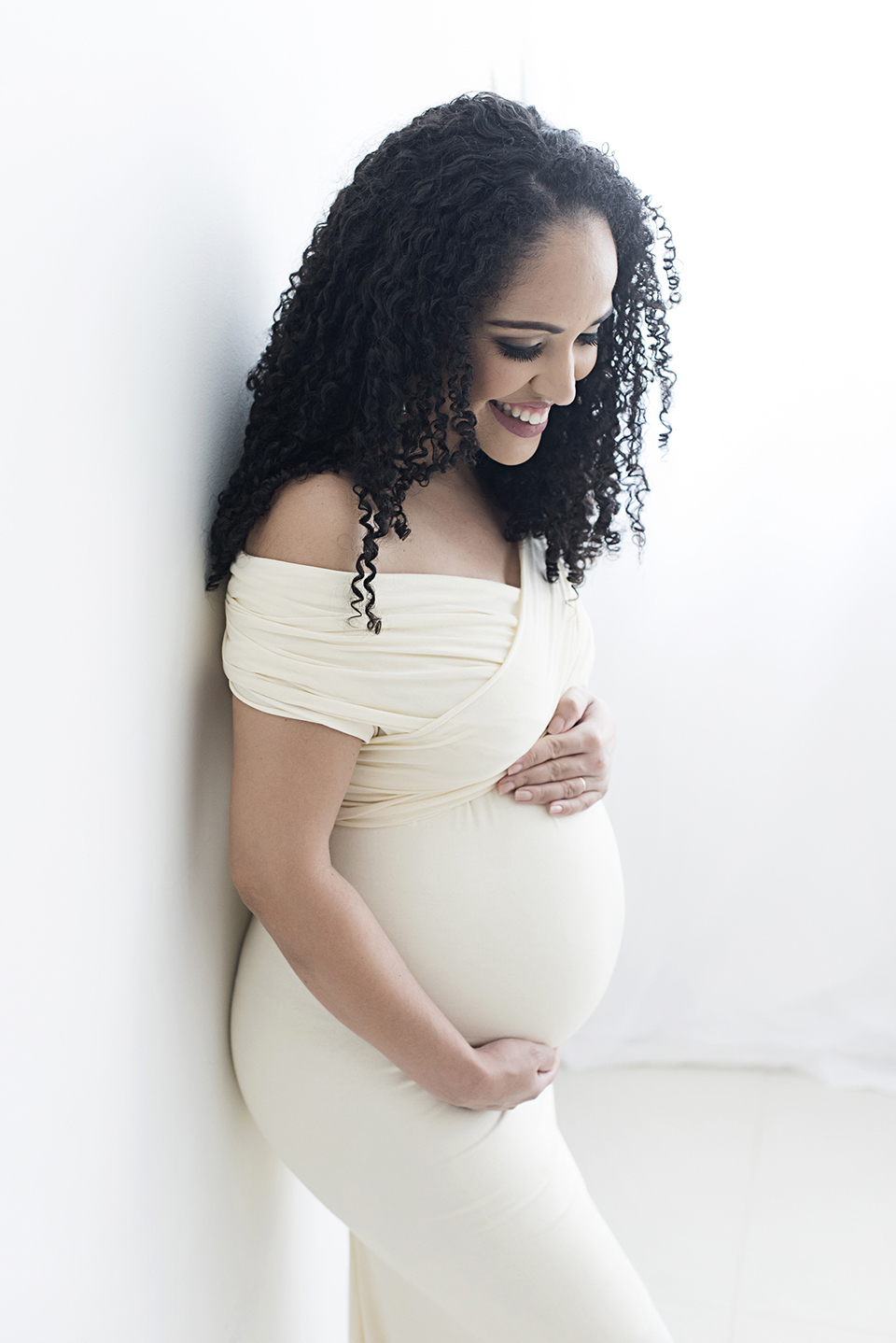 Ensaio-de-gestante-no-rio-de-janeiro; fotografia-de-gestante; fotografa-de-gestante-no-rio-de-janeiro; ensaio-de-gestante-lifestyle; ensaio-de-gestante-externo; estúdio-fotográfico-rio-de-janeiro; book-de-gestante, ensaio-de-gestante-intimista; ensaio-de-