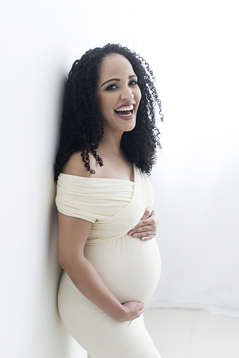 Ensaio-de-gestante-no-rio-de-janeiro; fotografia-de-gestante; fotografa-de-gestante-no-rio-de-janeiro; ensaio-de-gestante-lifestyle; ensaio-de-gestante-externo; estúdio-fotográfico-rio-de-janeiro; book-de-gestante, ensaio-de-gestante-intimista; ensaio-de-