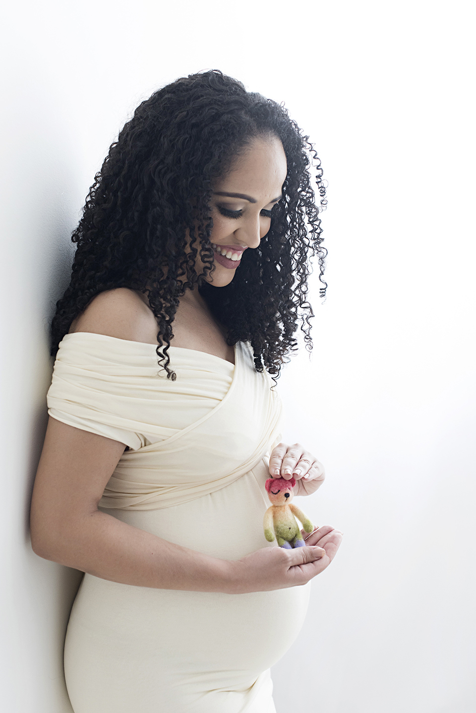 Ensaio-de-gestante-no-rio-de-janeiro; fotografia-de-gestante; fotografa-de-gestante-no-rio-de-janeiro; ensaio-de-gestante-lifestyle; ensaio-de-gestante-externo; estúdio-fotográfico-rio-de-janeiro; book-de-gestante, ensaio-de-gestante-intimista; ensaio-de-