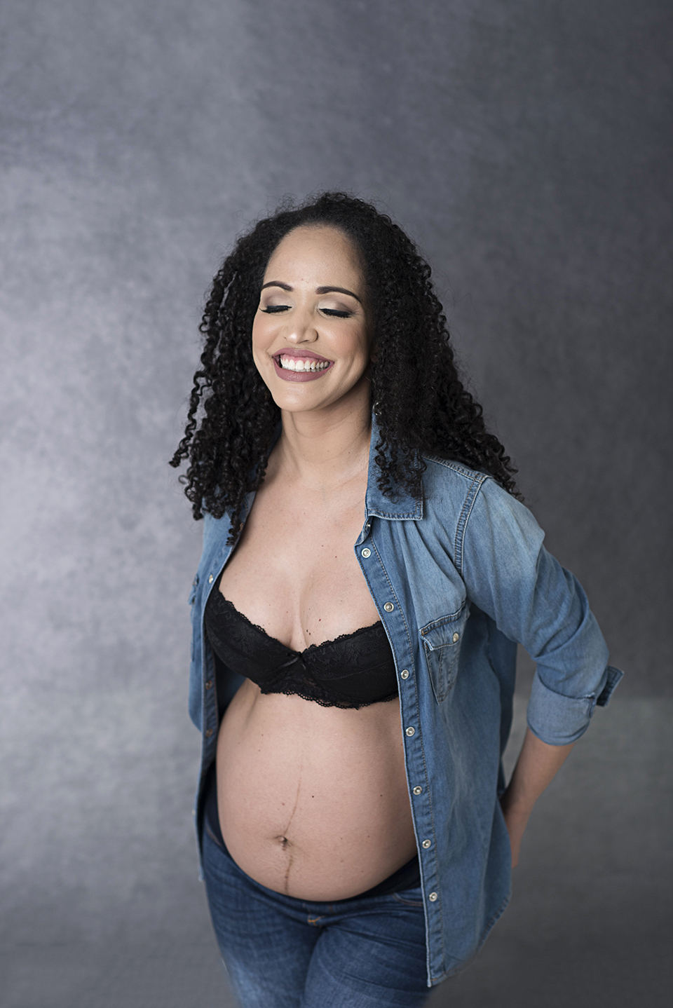 Ensaio-de-gestante-no-rio-de-janeiro; fotografia-de-gestante; fotografa-de-gestante-no-rio-de-janeiro; ensaio-de-gestante-lifestyle; ensaio-de-gestante-externo; estúdio-fotográfico-rio-de-janeiro; book-de-gestante, ensaio-de-gestante-intimista; ensaio-de-