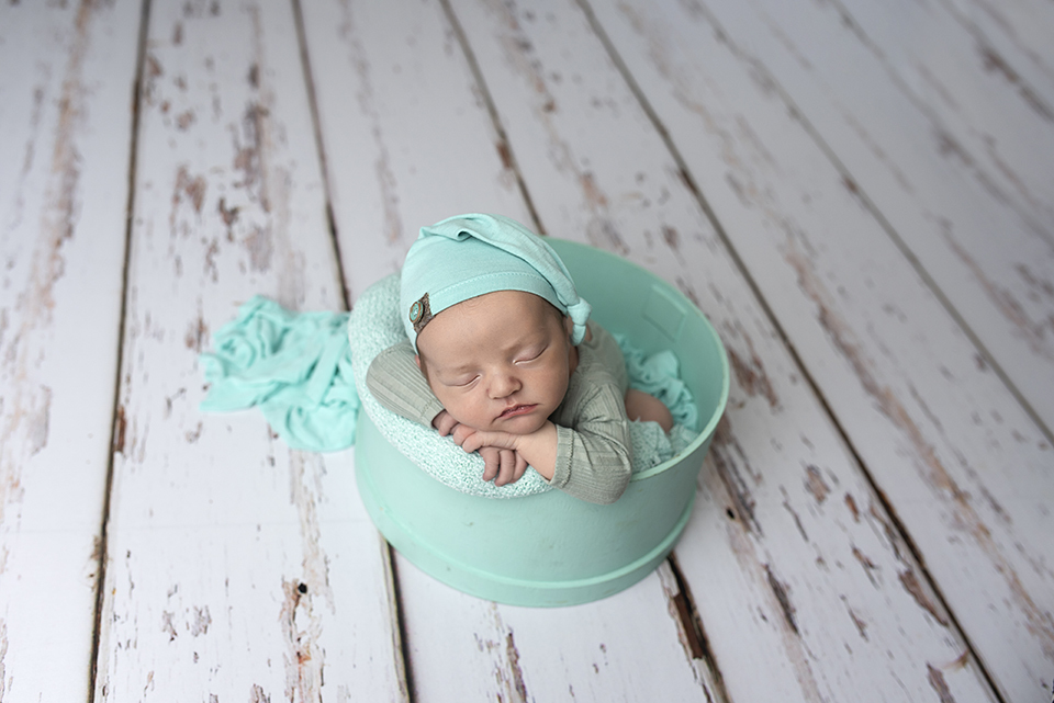 #fotografianewborn #newbornrj #newbron #fotografanewborn #newborphotos #newbornphotography #inspiredbycolors #maedemenina #maedemenino #maternidade #maesrj #instababy #bebes #ensaioderecemnascido #recemnascido #fotografanewborn #fotografadefamilia