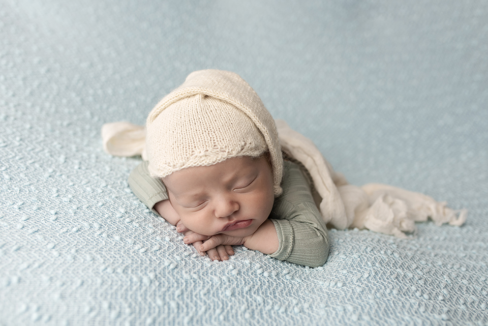 #fotografianewborn #newbornrj #newbron #fotografanewborn #newborphotos #newbornphotography #inspiredbycolors #maedemenina #maedemenino #maternidade #maesrj #instababy #bebes #ensaioderecemnascido #recemnascido #fotografanewborn #fotografadefamilia #fotogr