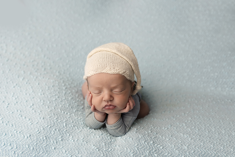 #fotografianewborn #newbornrj #newbron #fotografanewborn #newborphotos #newbornphotography #inspiredbycolors #maedemenina #maedemenino #maternidade #maesrj #instababy #bebes #ensaioderecemnascido #recemnascido #fotografanewborn #fotografadefamilia #fotogr