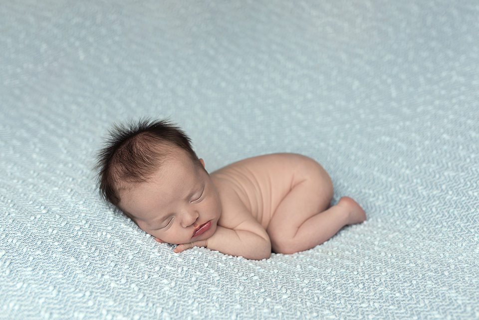 #fotografianewborn #newbornrj #newbron #fotografanewborn #newborphotos #newbornphotography #inspiredbycolors #maedemenina #maedemenino #maternidade #maesrj #instababy #bebes #ensaioderecemnascido #recemnascido #fotografanewborn #fotografadefamilia #fotogr