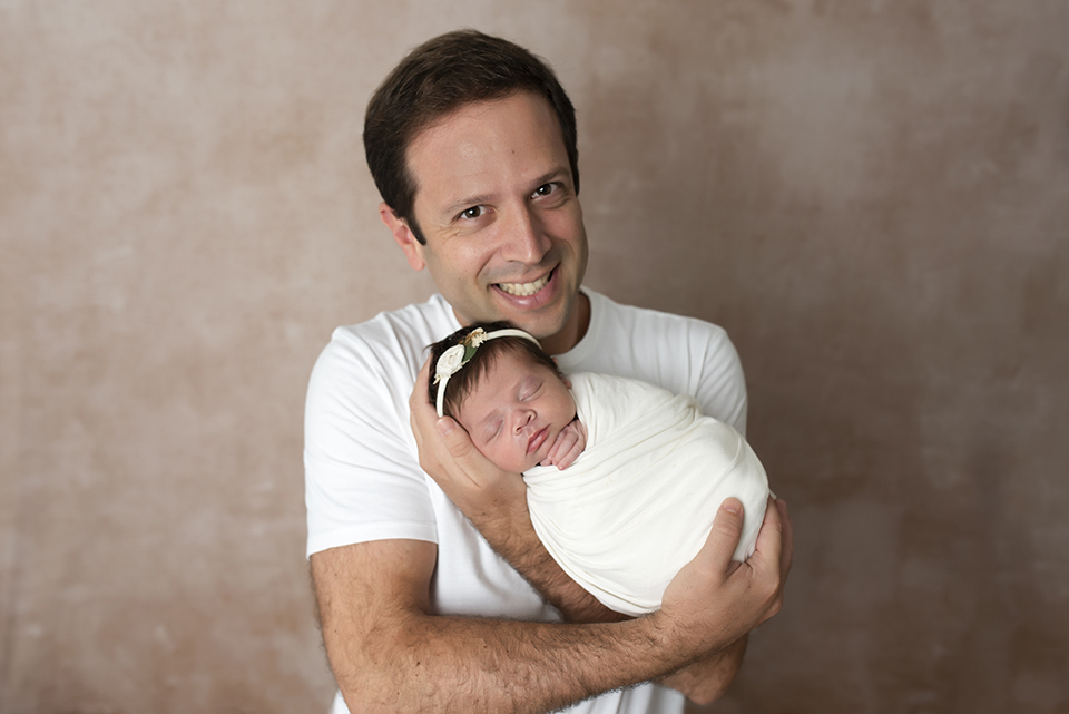 #fotografianewborn #newbornrj #newbron #fotografanewborn #newborphotos #newbornphotography #inspiredbycolors #maedemenina #maedemenino #maternidade #maesrj #instababy #bebes #ensaioderecemnascido #recemnascido #fotografanewborn #fotografadefamilia #fotogr