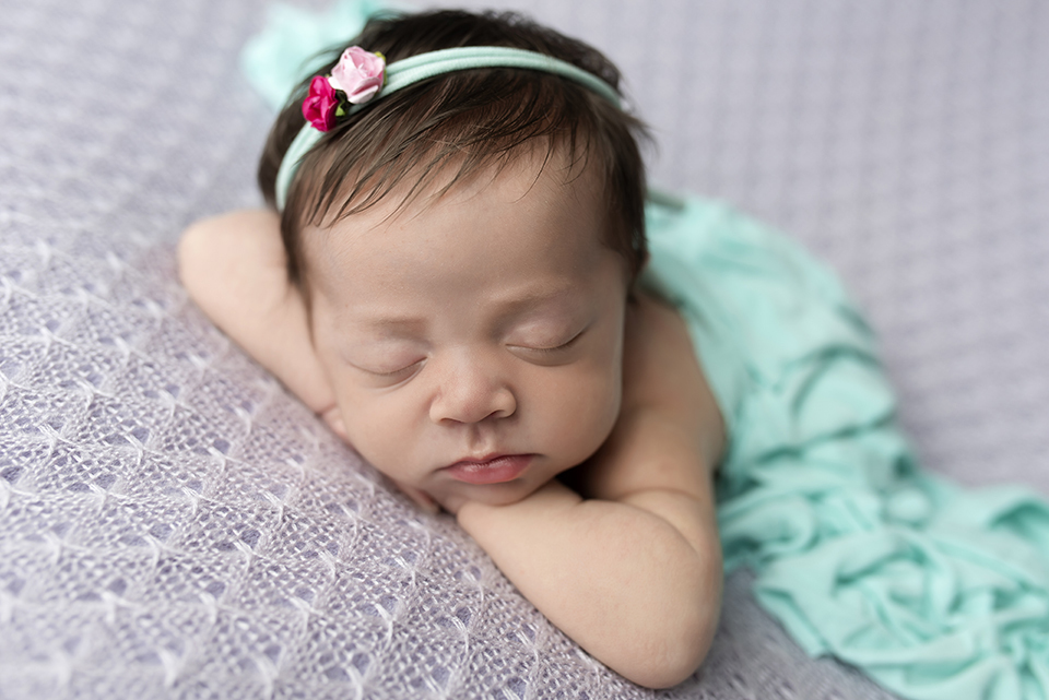 #fotografianewborn #newbornrj #newbron #fotografanewborn #newborphotos #newbornphotography #inspiredbycolors #maedemenina #maedemenino #maternidade #maesrj #instababy #bebes #ensaioderecemnascido #recemnascido #fotografanewborn #fotografadefamilia #fotogr