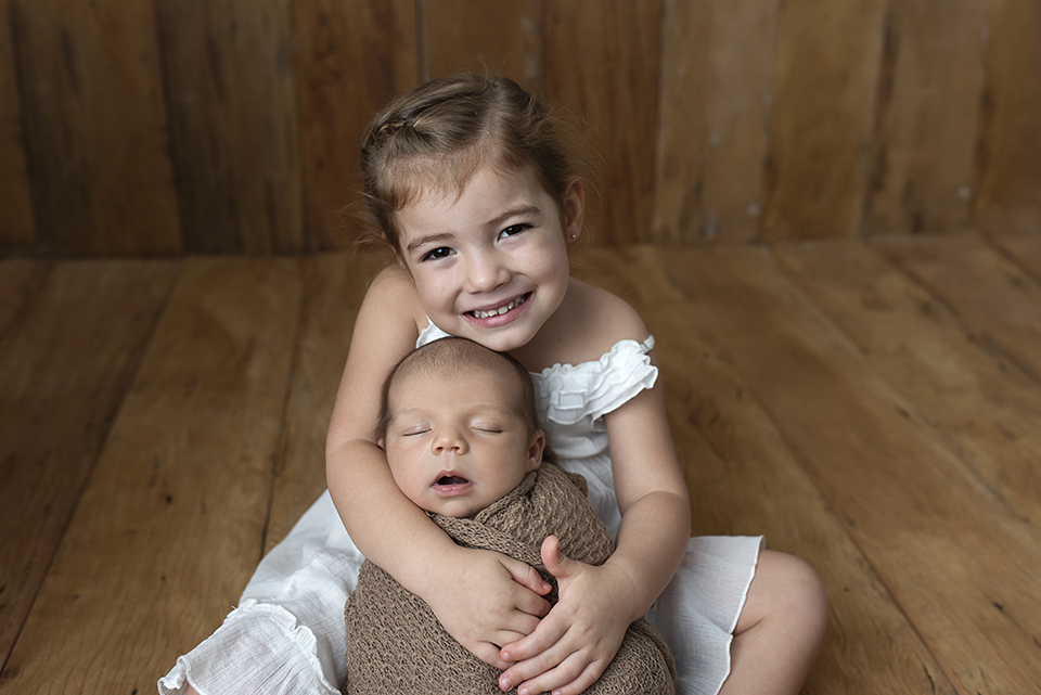 #fotografianewborn #newbornrj #newbron #fotografanewborn #newborphotos #newbornphotography #inspiredbycolors #maedemenina #maedemenino #maternidade #maesrj #instababy #bebes #ensaioderecemnascido #recemnascido #fotografanewborn #fotografadefamilia #fotogr