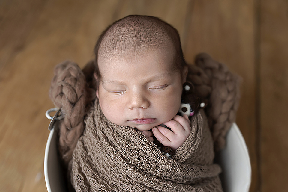 #fotografianewborn #newbornrj #newbron #fotografanewborn #newborphotos #newbornphotography #inspiredbycolors #maedemenina #maedemenino #maternidade #maesrj #instababy #bebes #ensaioderecemnascido #recemnascido #fotografanewborn #fotografadefamilia #fotogr