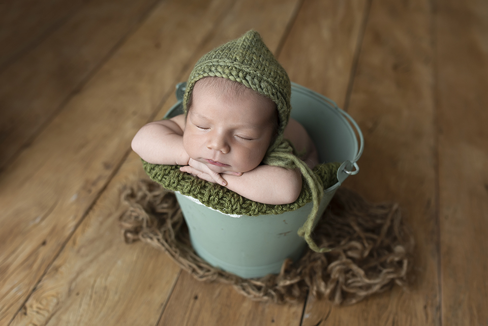 #fotografianewborn #newbornrj #newbron #fotografanewborn #newborphotos #newbornphotography #inspiredbycolors #maedemenina #maedemenino #maternidade #maesrj #instababy #bebes #ensaioderecemnascido #recemnascido #fotografanewborn #fotografadefamilia #fotogr