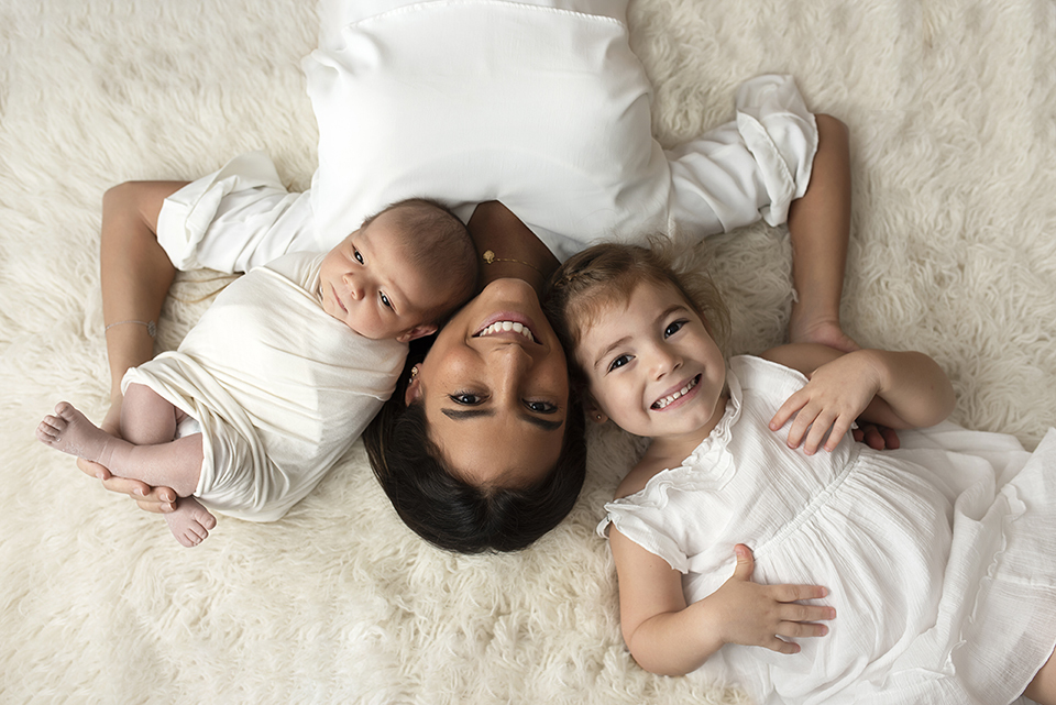 #fotografianewborn #newbornrj #newbron #fotografanewborn #newborphotos #newbornphotography #inspiredbycolors #maedemenina #maedemenino #maternidade #maesrj #instababy #bebes #ensaioderecemnascido #recemnascido #fotografanewborn #fotografadefamilia 