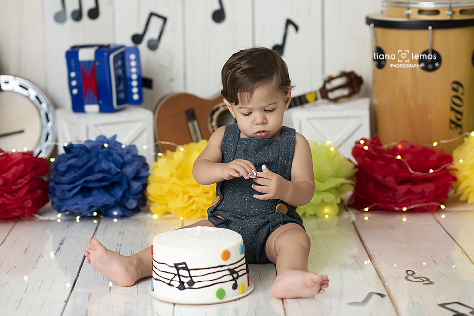 Ensaio-infantil; fotografia-de-acompanhamento; acompanhamento-de-bebes; fotografia-infantil; estúdio-especializado-em-fotografia-infantil; fotografa-infantil; bebes-lindos; ensaio-com-bebês; 
fotografia-de-crianças; cake-smash; smash-the-cake; liana-lemos