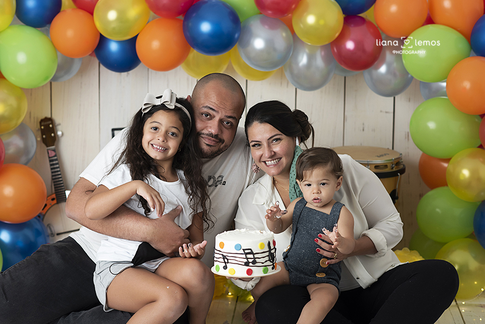 Ensaio-infantil; fotografia-de-acompanhamento; acompanhamento-de-bebes; fotografia-infantil; estúdio-especializado-em-fotografia-infantil; fotografa-infantil; bebes-lindos; ensaio-com-bebês; 
fotografia-de-crianças; cake-smash; smash-the-cake; liana-lemos