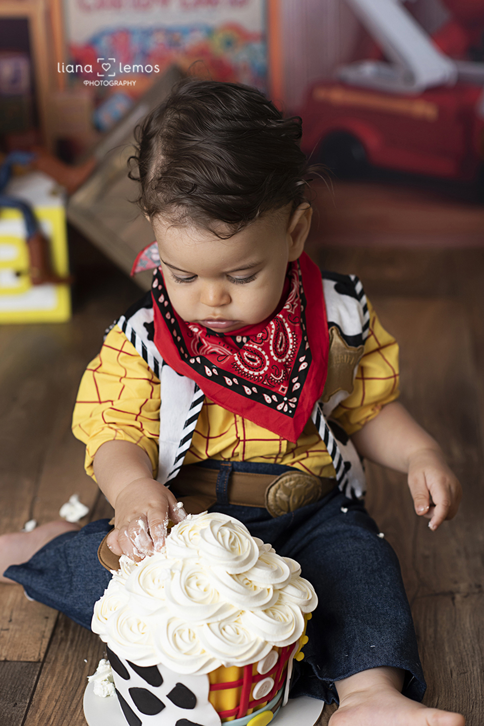 Ensaio-infantil; fotografia-de-acompanhamento; acompanhamento-de-bebes; fotografia-infantil; estúdio-especializado-em-fotografia-infantil; fotografa-infantil; bebes-lindos; ensaio-com-bebês; 
fotografia-de-crianças; cake-smash; smash-the-cake; liana-lemos