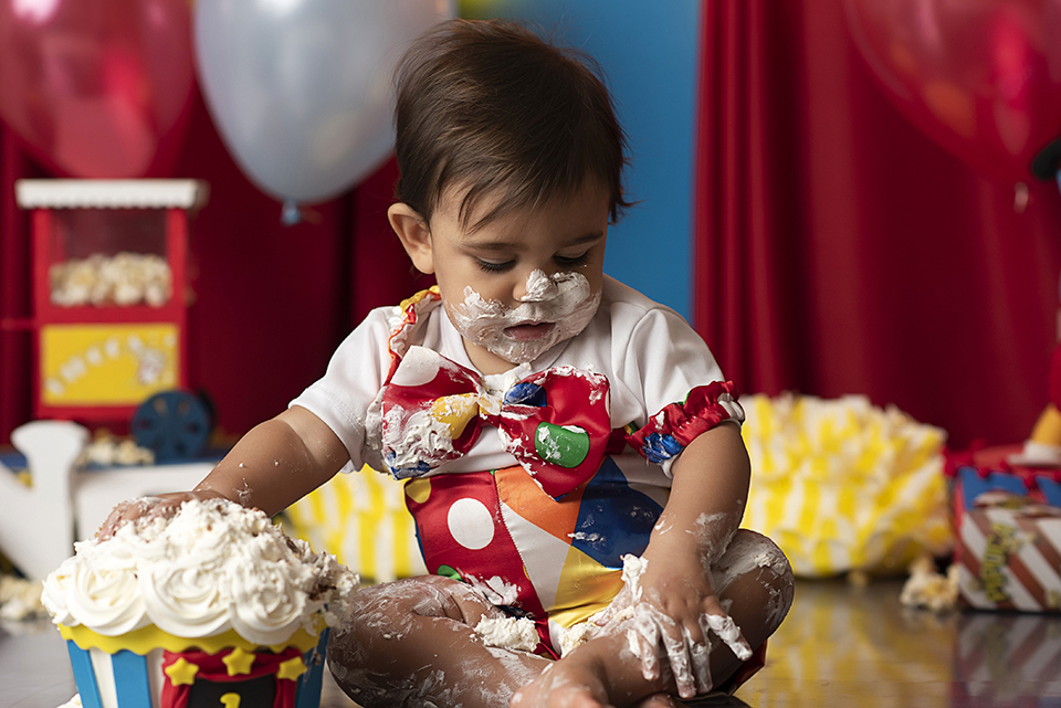 Smash_the_cake_circo