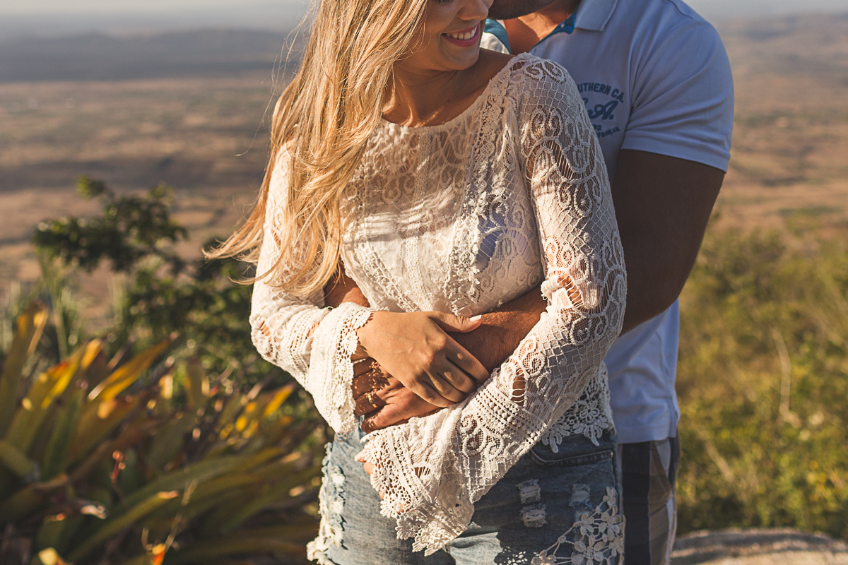 ensaio casal, pre wedding, wedding, casamento emelly e renato, serra negra, love, amor, lifestyle, por do sol, sunset, happy, natureza, fotografia casal