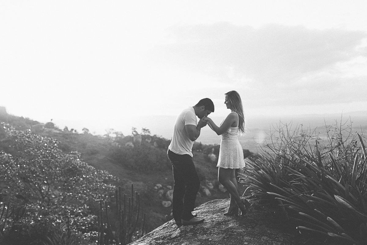 ensaio casal, pre wedding, wedding, casamento emelly e renato, serra negra, love, amor, lifestyle, por do sol, sunset, happy, natureza, fotografia casal