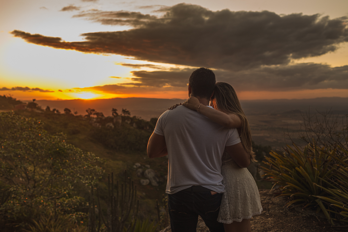ensaio casal, pre wedding, wedding, casamento emelly e renato, serra negra, love, amor, lifestyle, por do sol, sunset, happy, natureza, fotografia casal