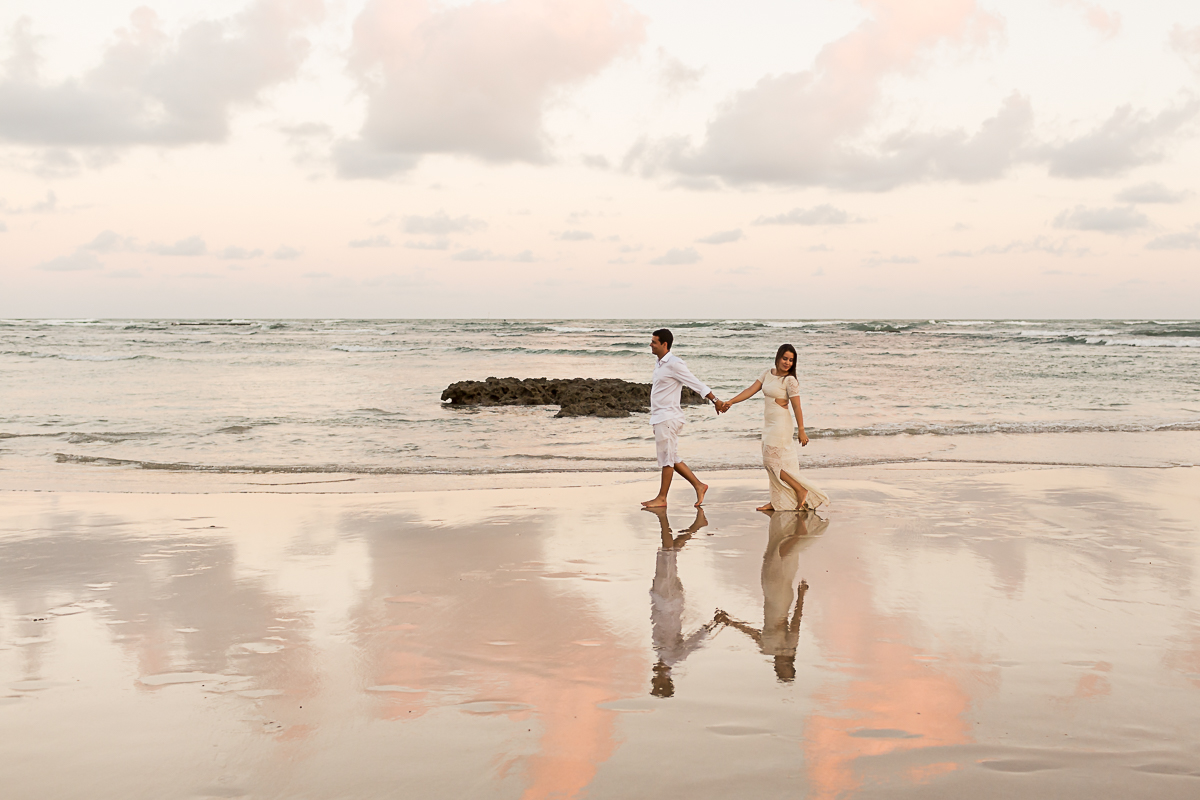 ensaio casal, pre-wedding, noiva, noiva pernambuco, amor, praia do paiva, noivos, casamento, wedding, lifestyle , sunset, por do sol