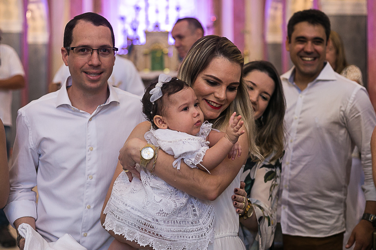 Batizado Maya na igreja das graças em Recife Pernambuco foto de Claudio Cerri para o Super Click