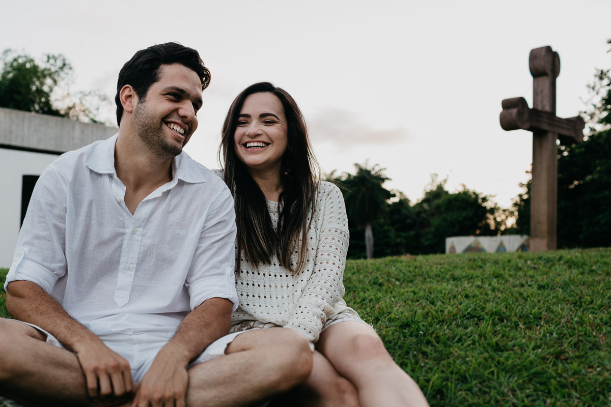 ensaio Casal Pre wedding na oficina Francisco Brennand em Recife de Swhellem e Lucas pelo SuperClick