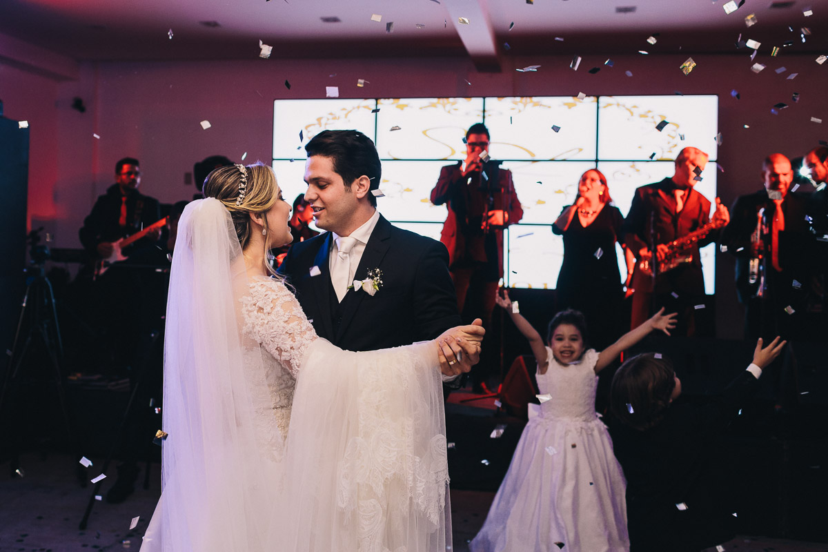 Fotografia de casamento Swhellem e Lucas em Surubim Pernambuco fotografado pelo SuperClick