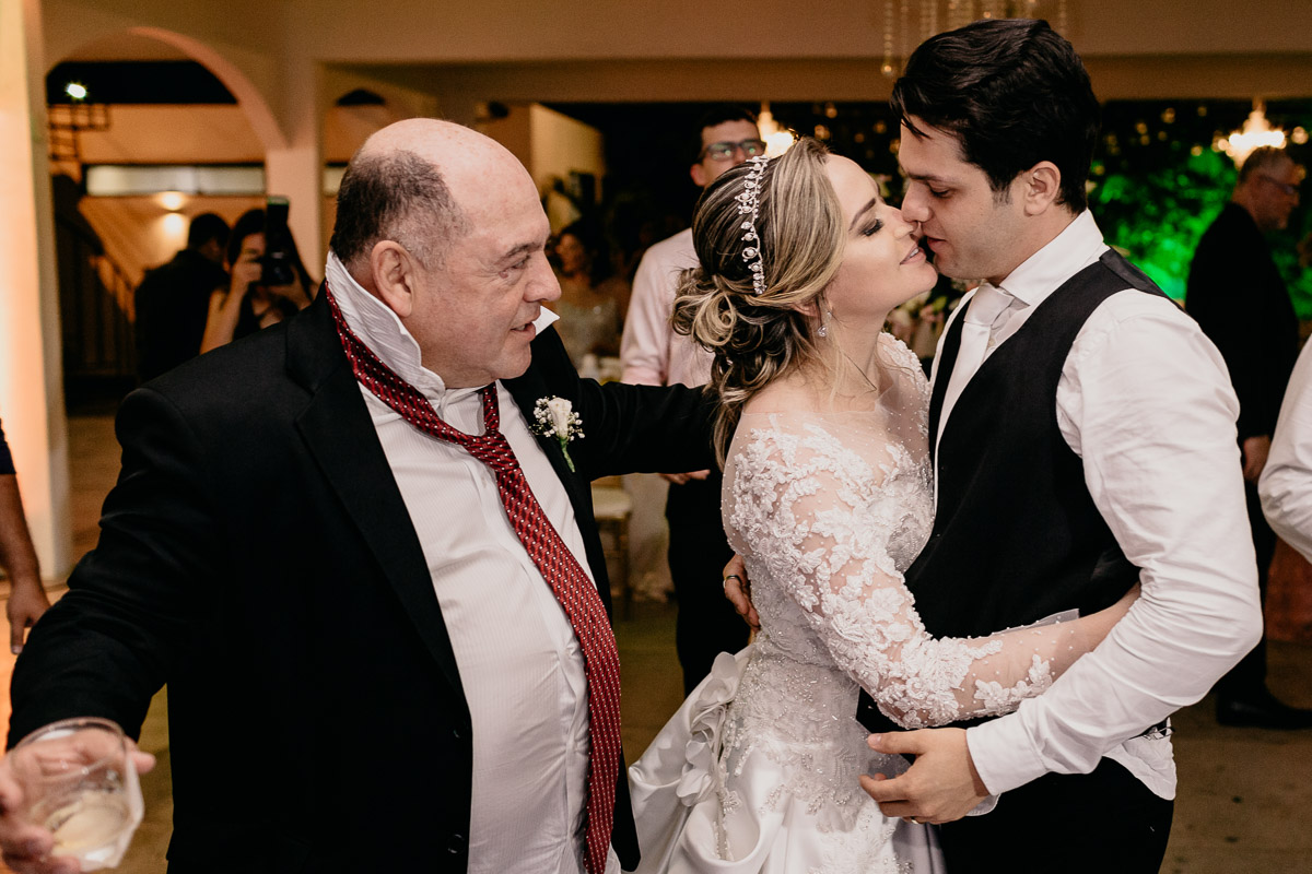 Fotografia de casamento Swhellem e Lucas em Surubim Pernambuco fotografado pelo SuperClick