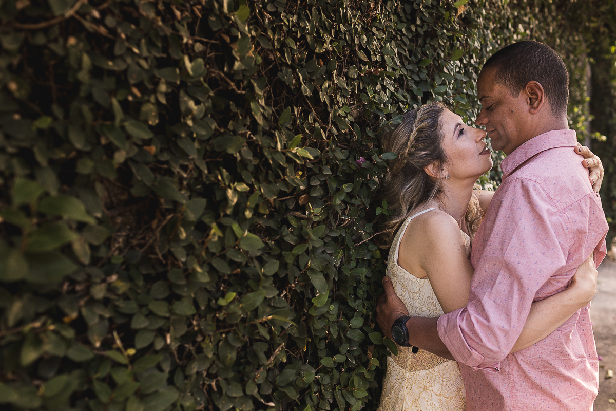 fotografia ensaio casal pre wedding de eliane e rodrigo no poço da panela feito por claudio e keliana cerri para o super click