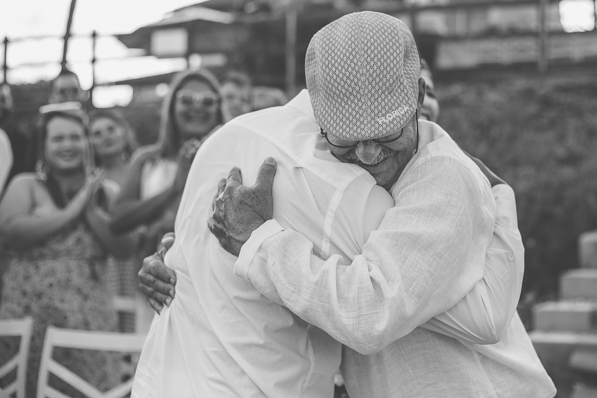 Fotografia casamento de dia em porto de galinhas de Eliane e Rodrigo feito por claudio cerri para o Super Click