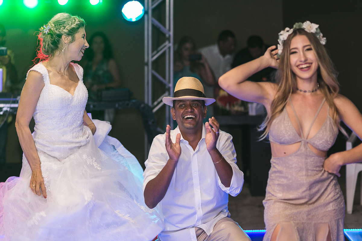 Fotografia casamento de dia em porto de galinhas de Eliane e Rodrigo feito por claudio cerri para o Super Click