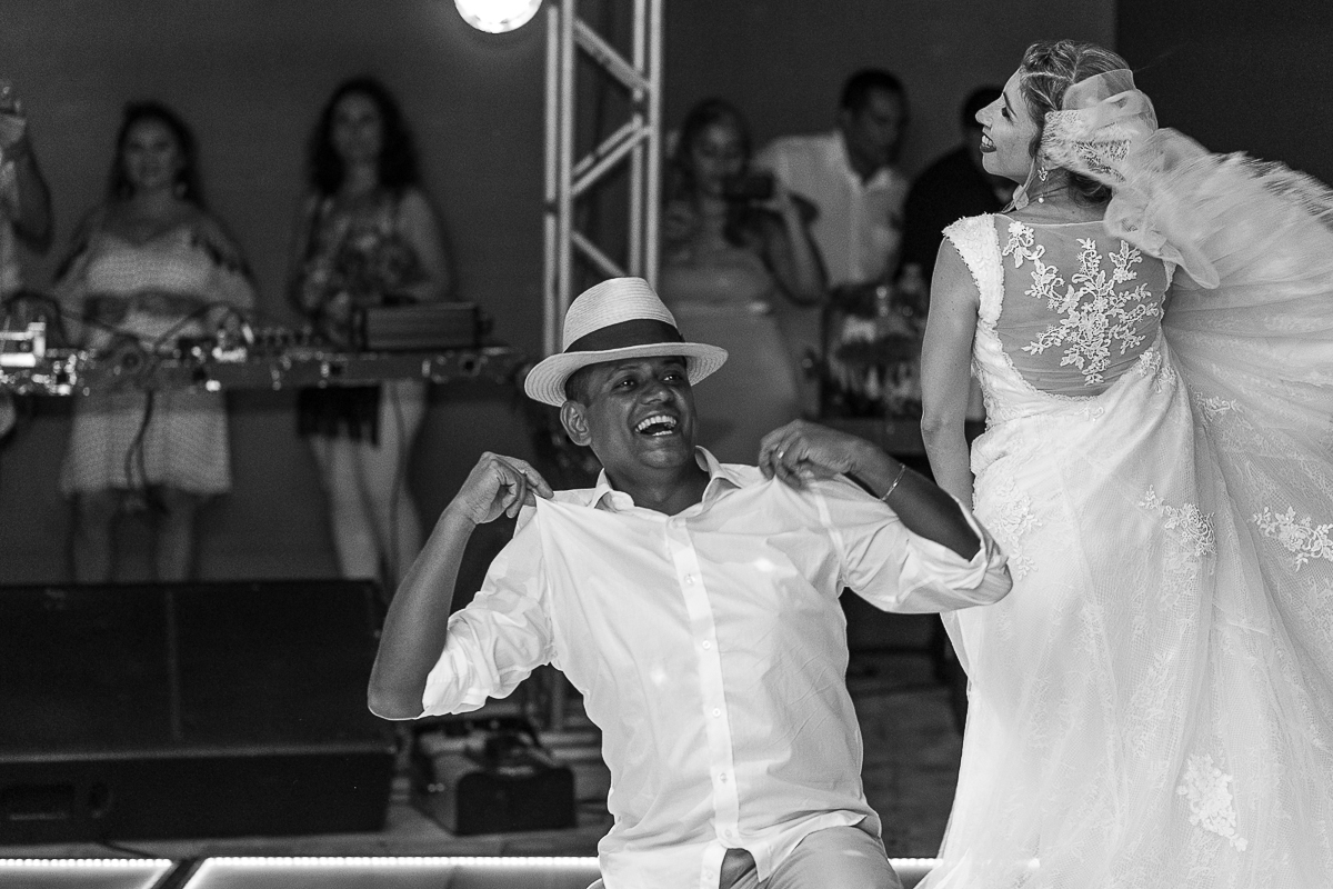 Fotografia casamento de dia em porto de galinhas de Eliane e Rodrigo feito por claudio cerri para o Super Click