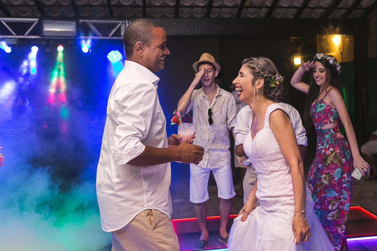 Fotografia casamento de dia em porto de galinhas de Eliane e Rodrigo feito por claudio cerri para o Super Click