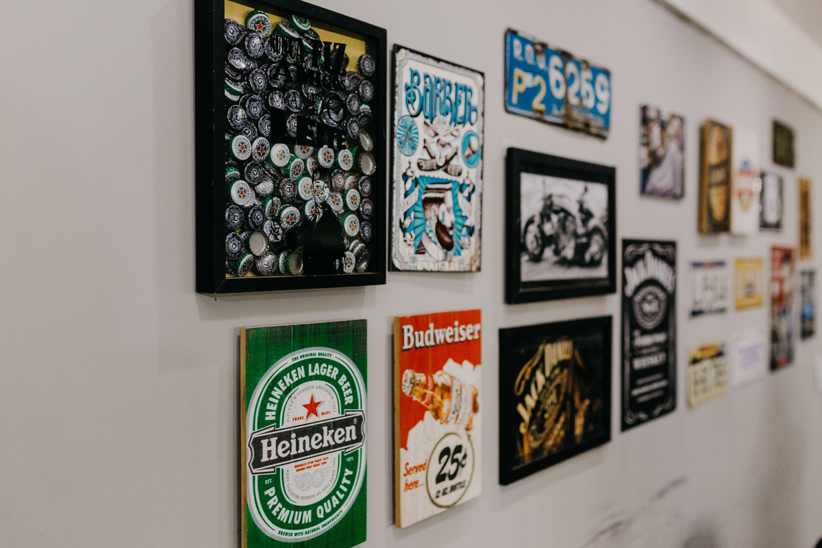 Fotografia de casamento Recife making of noivo barbearia Gabi e Hugo 